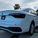 Volkswagen JETTA Lateral derecho 6